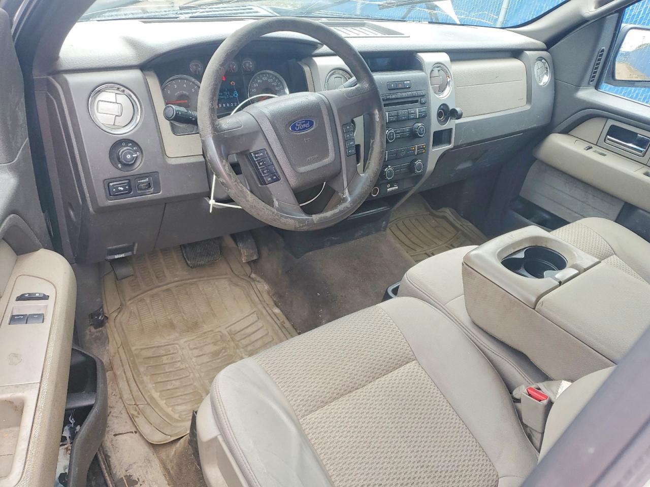 2010 Ford F150 White vin: 1FTNF1EVXAKC31699