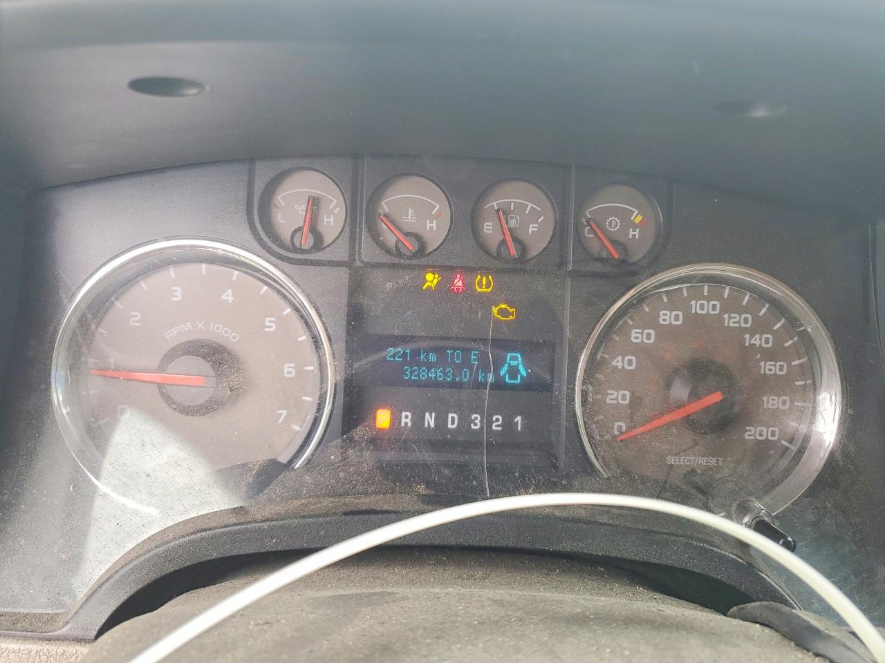 2010 Ford F150 White vin: 1FTNF1EVXAKC31699
