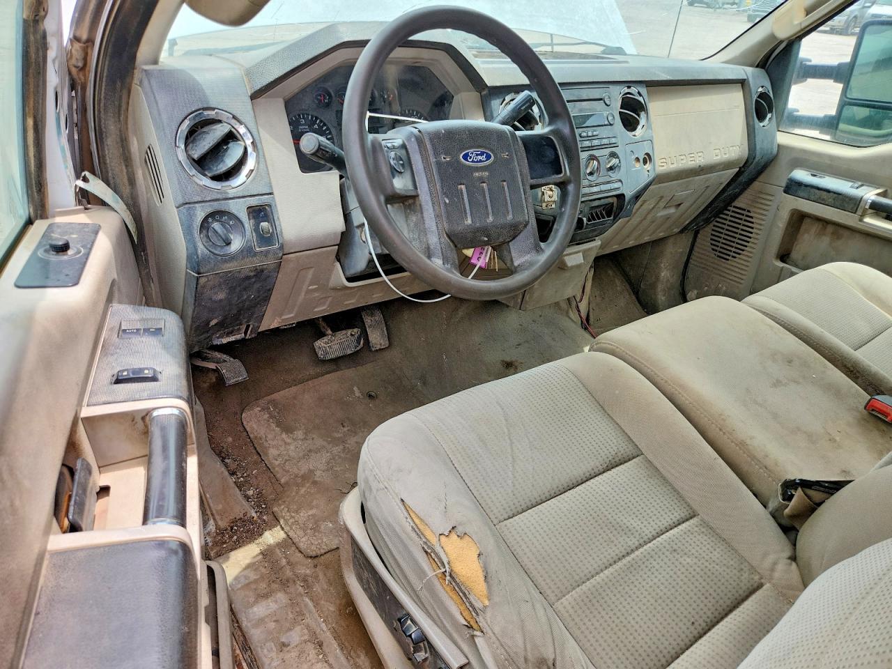 2008 Ford F250 Super Duty White vin: 1FTNF20508EB88514