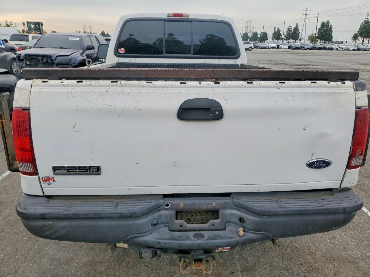 2006 Ford F250 Super Duty Белый vin: 1FTNF20516EA43303