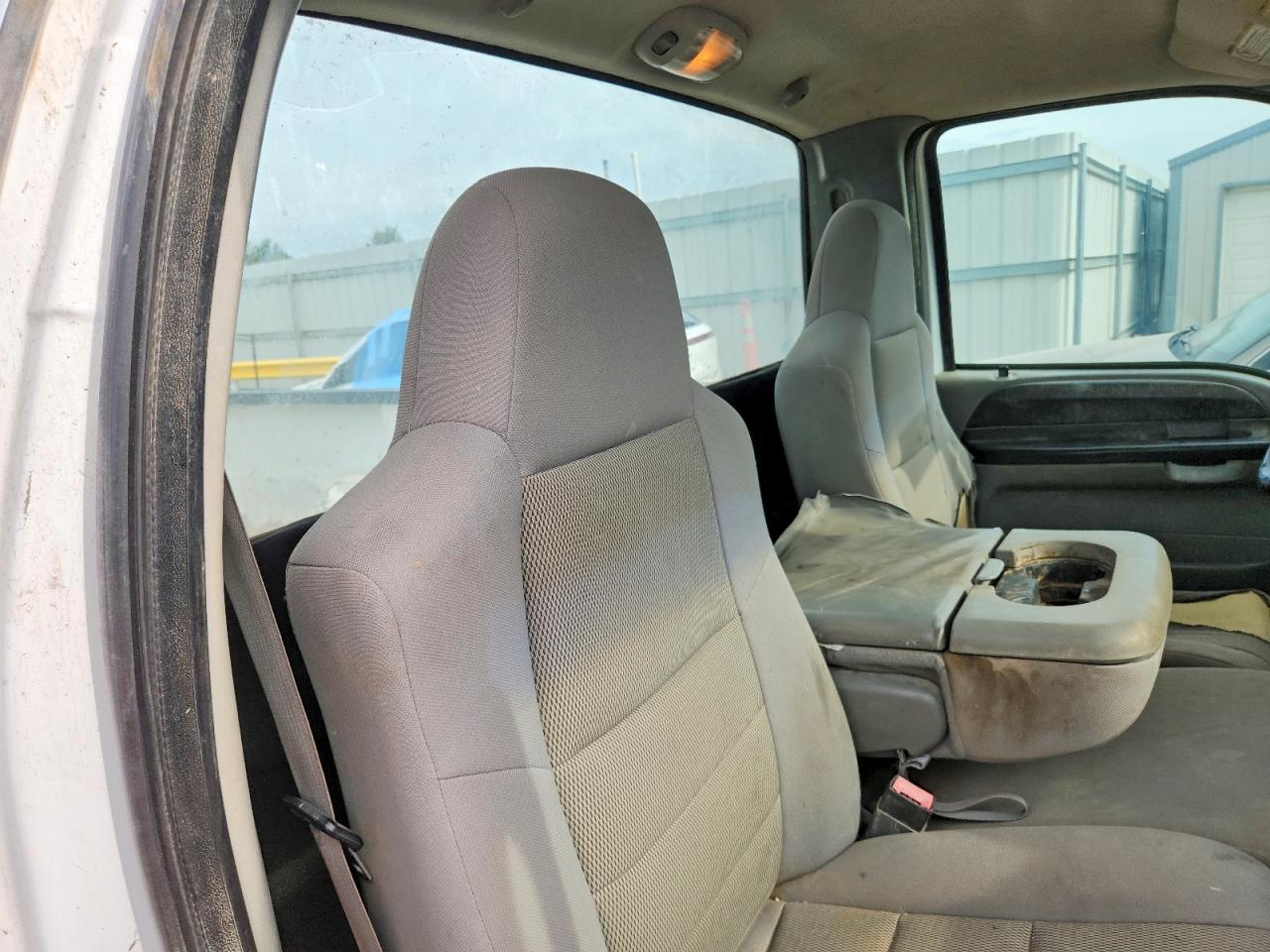 2007 Ford F250 Super Duty White vin: 1FTNF20517EB11990