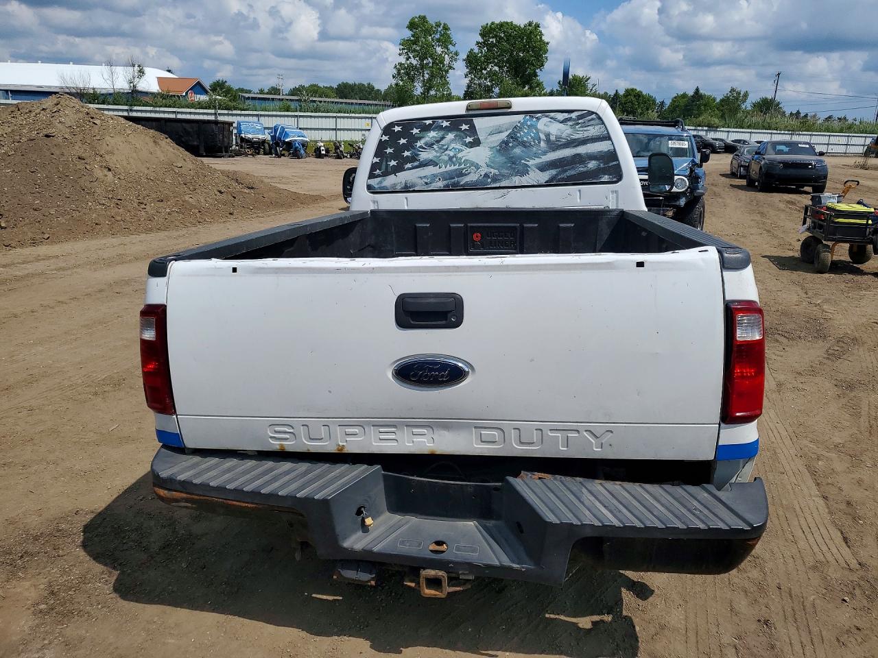 2008 Ford F250 Super Duty White vin: 1FTNF20518EB85766