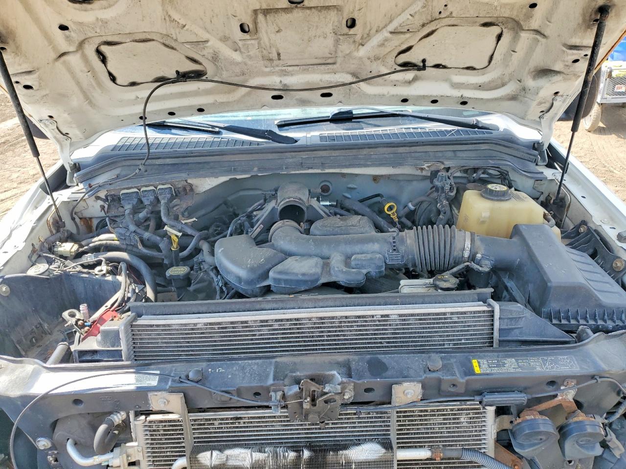 2008 Ford F250 Super Duty White vin: 1FTNF20518EB85766