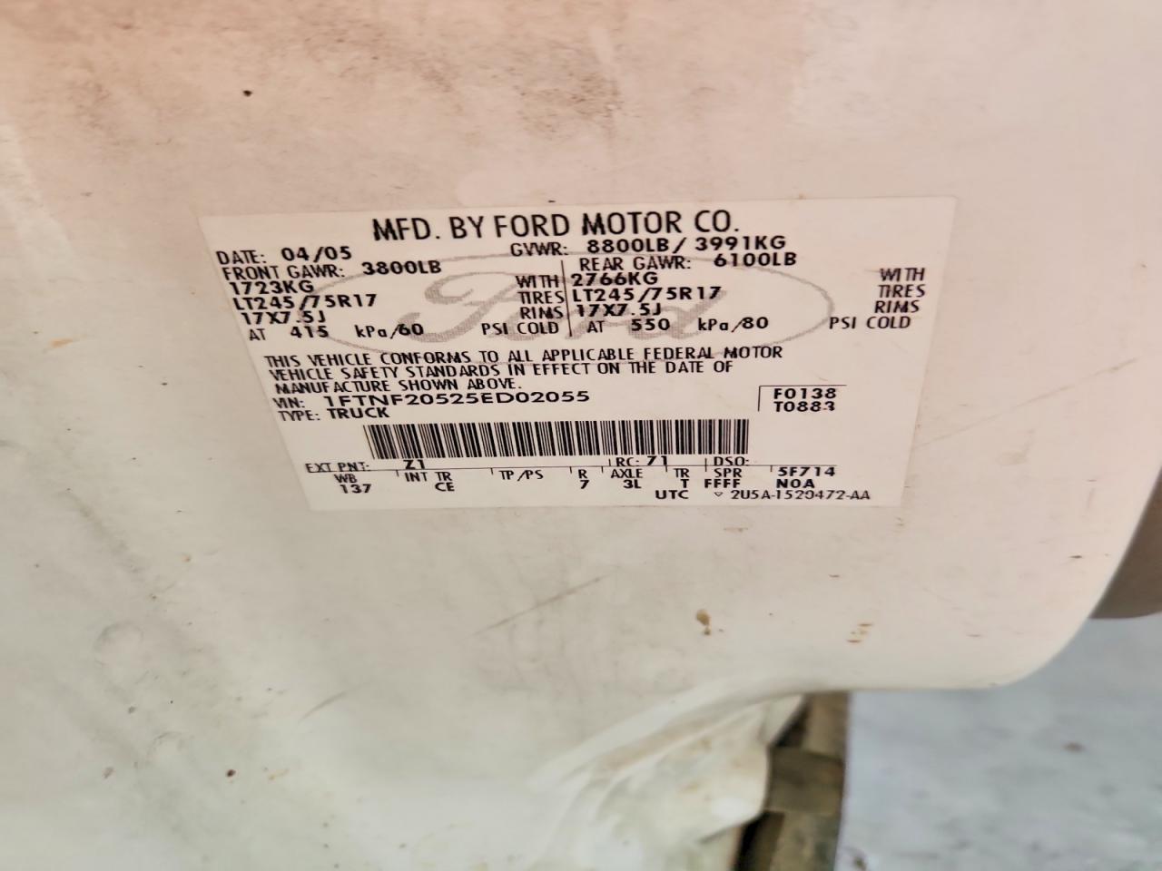 2005 Ford F250 Super Duty White vin: 1FTNF20525ED02055