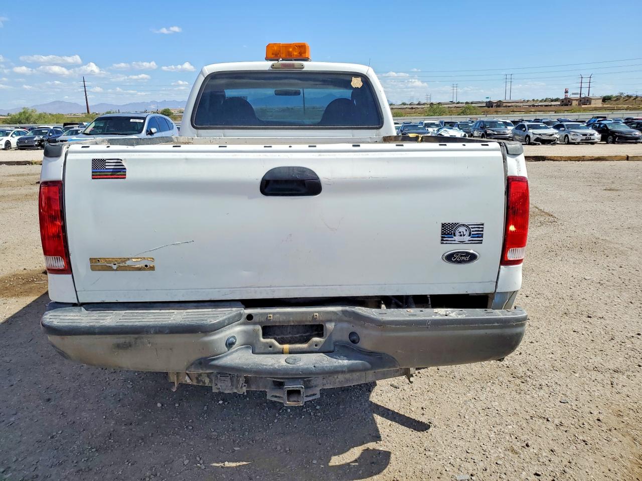 2007 Ford F250 Super Duty White vin: 1FTNF20527EA11414