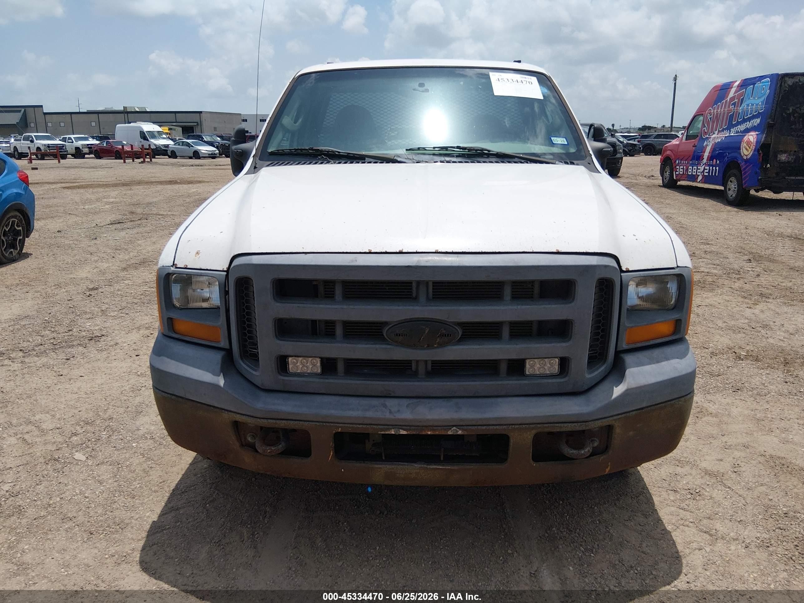2005 Ford F-250 Xl/xlt White vin: 1FTNF20545EB33771
