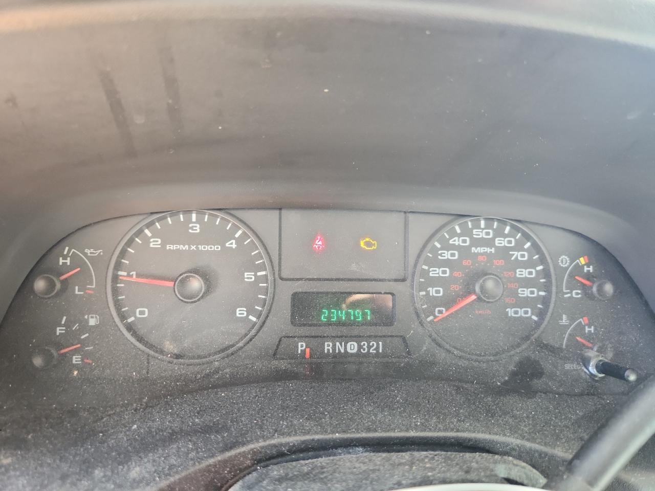 2006 Ford F250 Super Duty White vin: 1FTNF20546EC05117 Damage: Warning Light - Engine, On, Unacceptable
