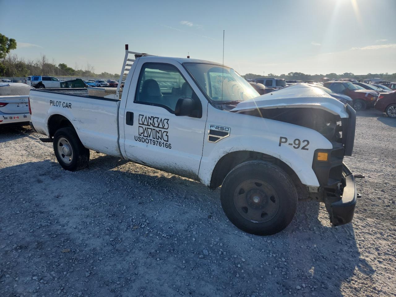 2008 Ford F250 Super Duty White vin: 1FTNF20578EB01174