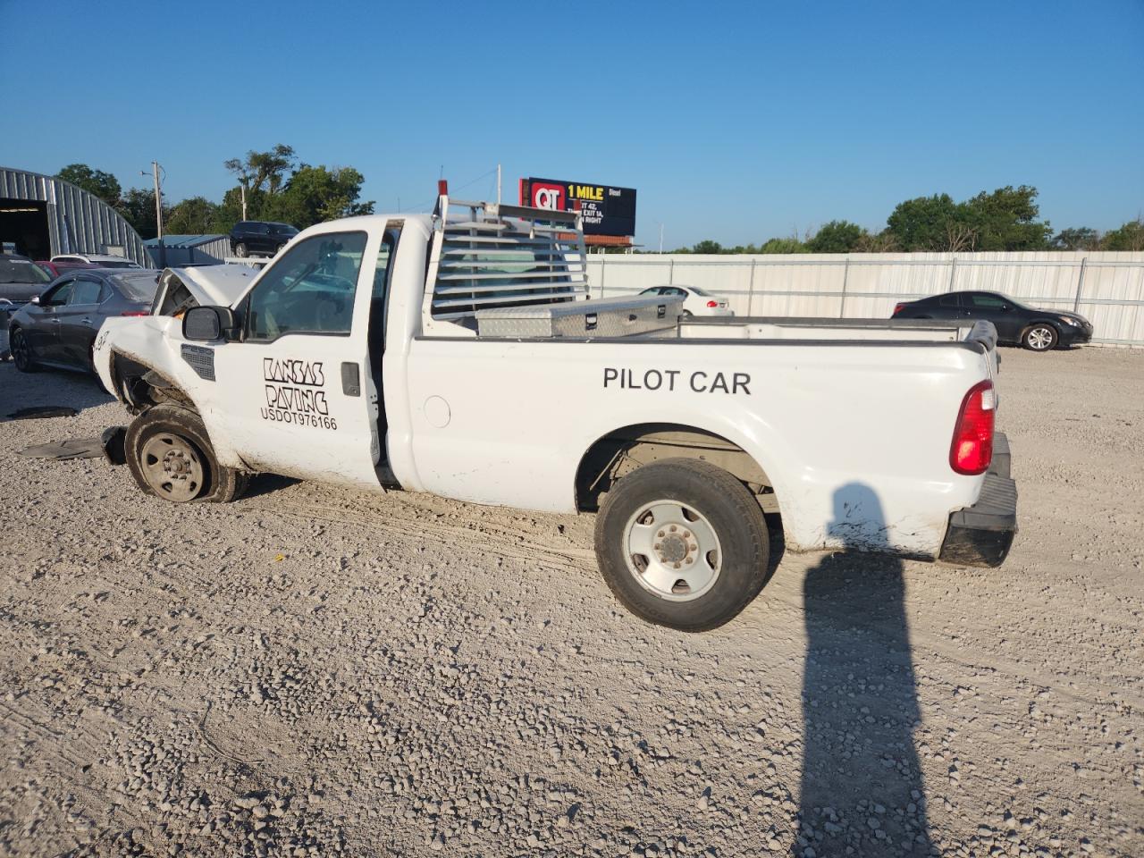 2008 Ford F250 Super Duty White vin: 1FTNF20578EB01174