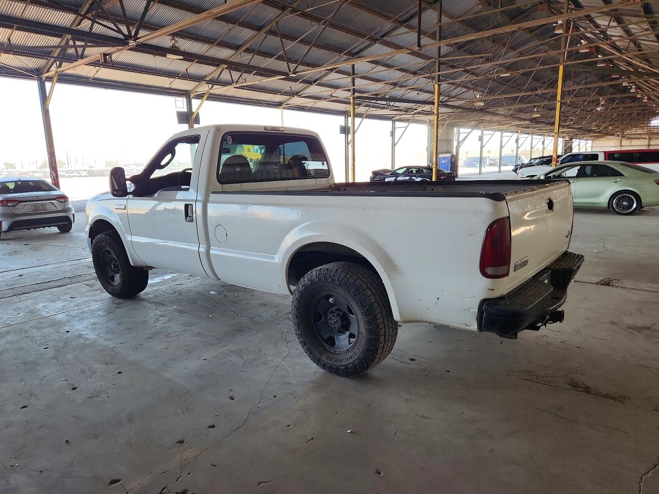 2005 Ford F250 Super Duty White vin: 1FTNF20585EA22138