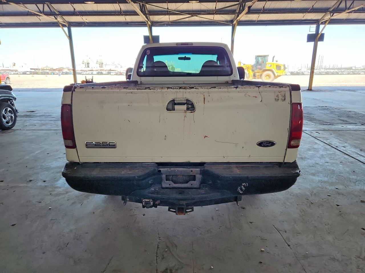 2005 Ford F250 Super Duty White vin: 1FTNF20585EA22138