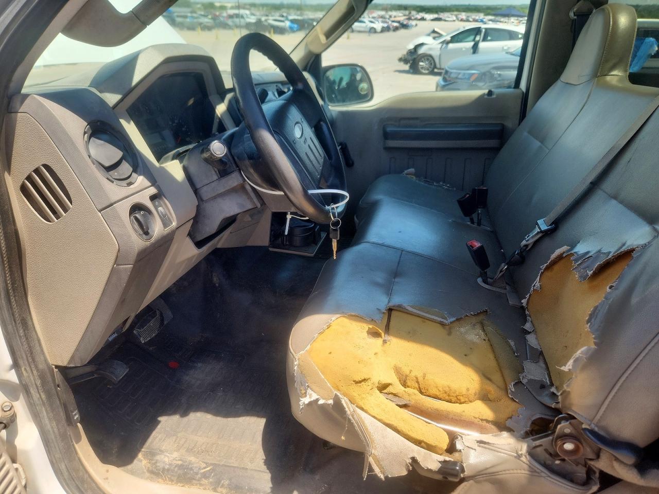 2008 Ford F250 Super Duty White vin: 1FTNF20588EA15209