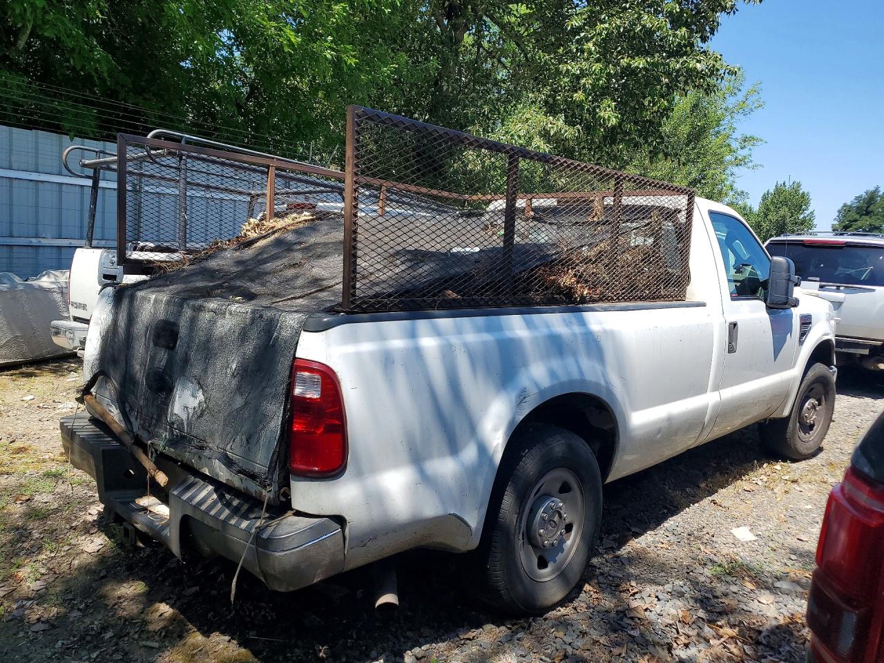 2008 Ford F250 Super Duty White vin: 1FTNF20598EC17329