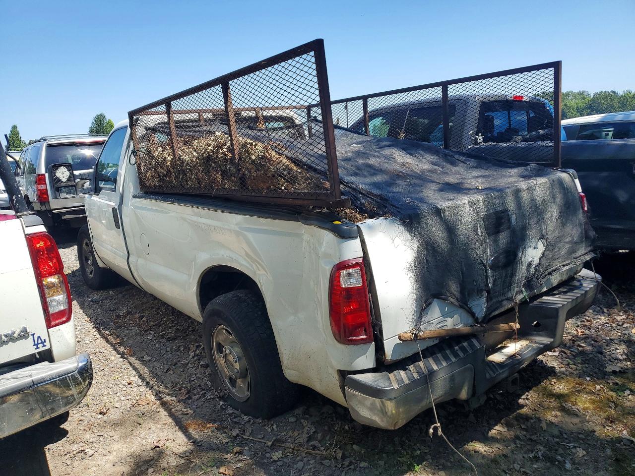 2008 Ford F250 Super Duty White vin: 1FTNF20598EC17329