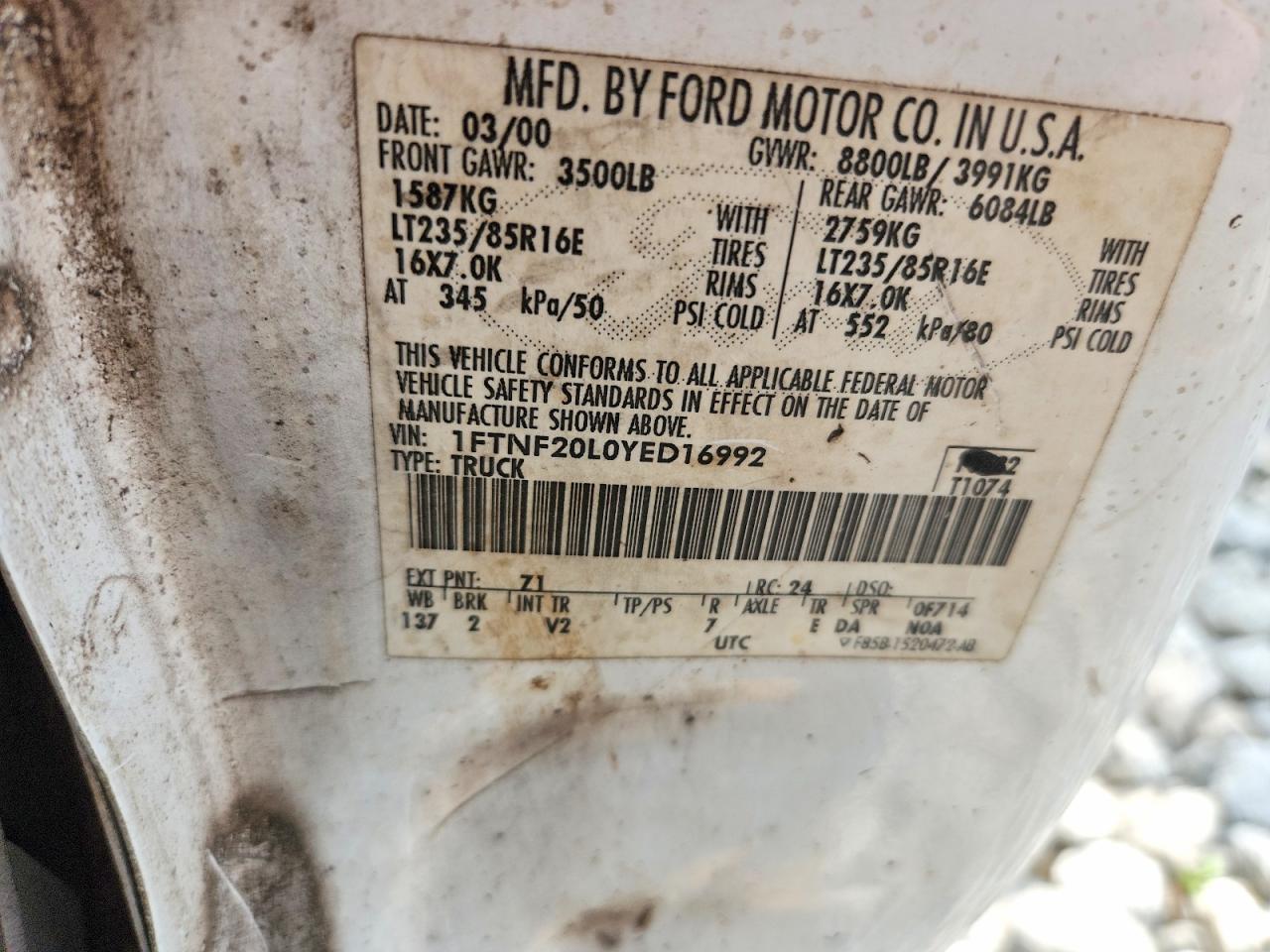 2000 Ford F250 Super Duty White vin: 1FTNF20L0YED16992