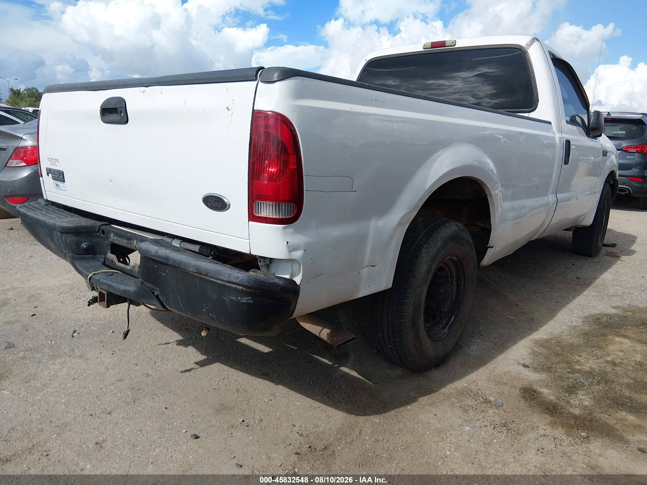 2004 Ford F-250 Xl/xlt White vin: 1FTNF20L14EC38538