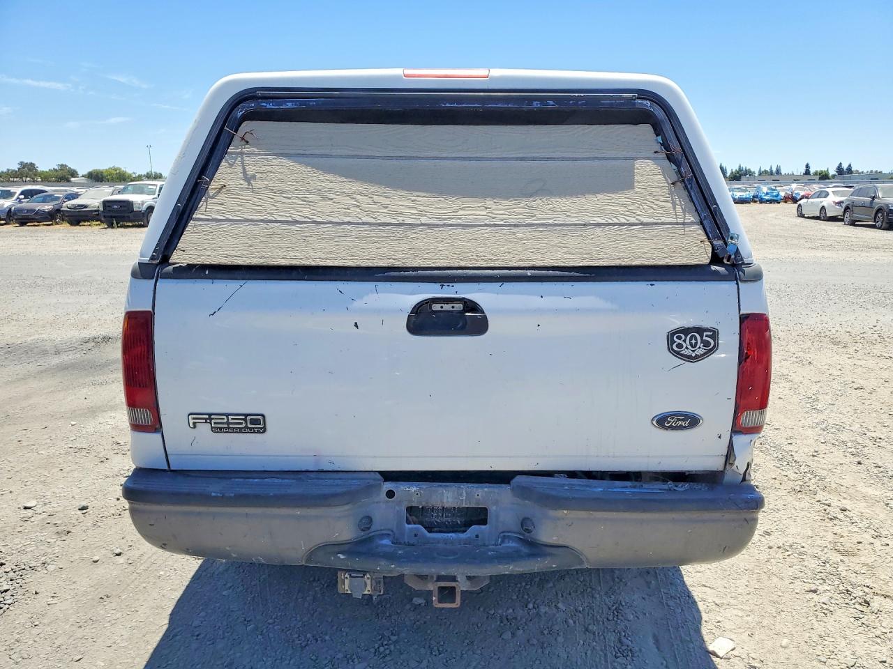 2001 Ford F-250 Super Duty White vin: 1FTNF20L21ED84135
