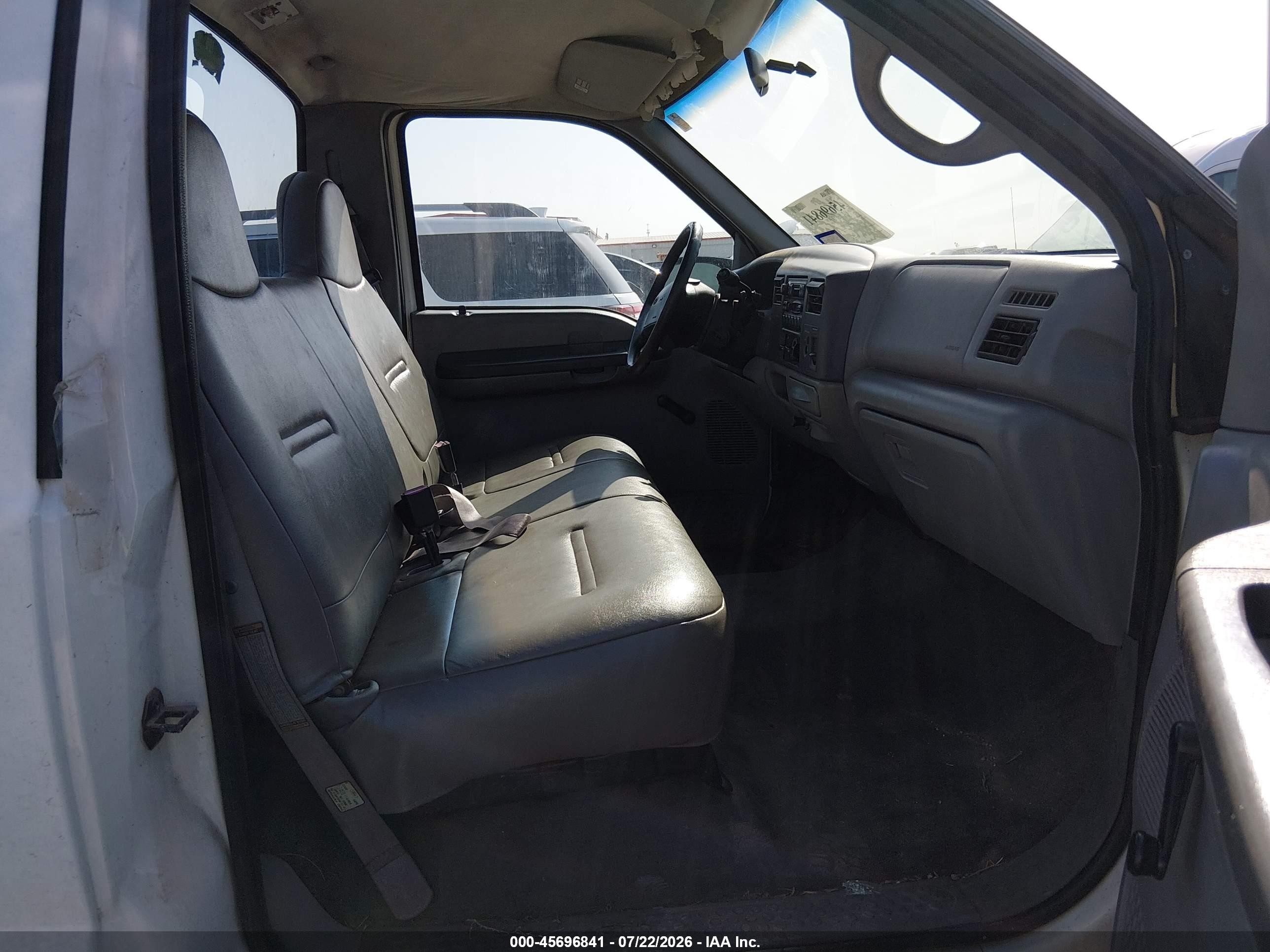 1999 Ford F-250 Lariat/xl/xlt White vin: 1FTNF20L3XEC11166