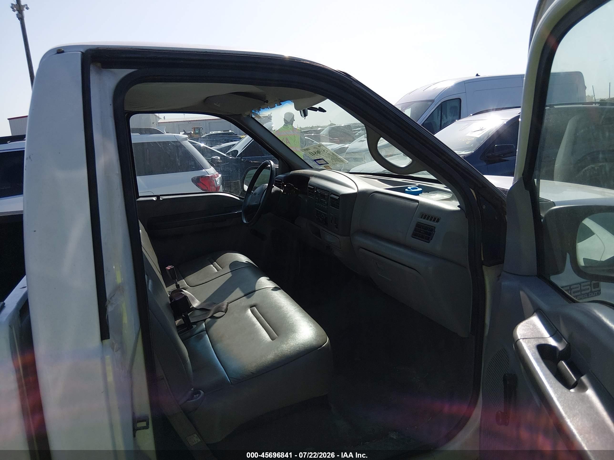 1999 Ford F-250 Lariat/xl/xlt White vin: 1FTNF20L3XEC11166