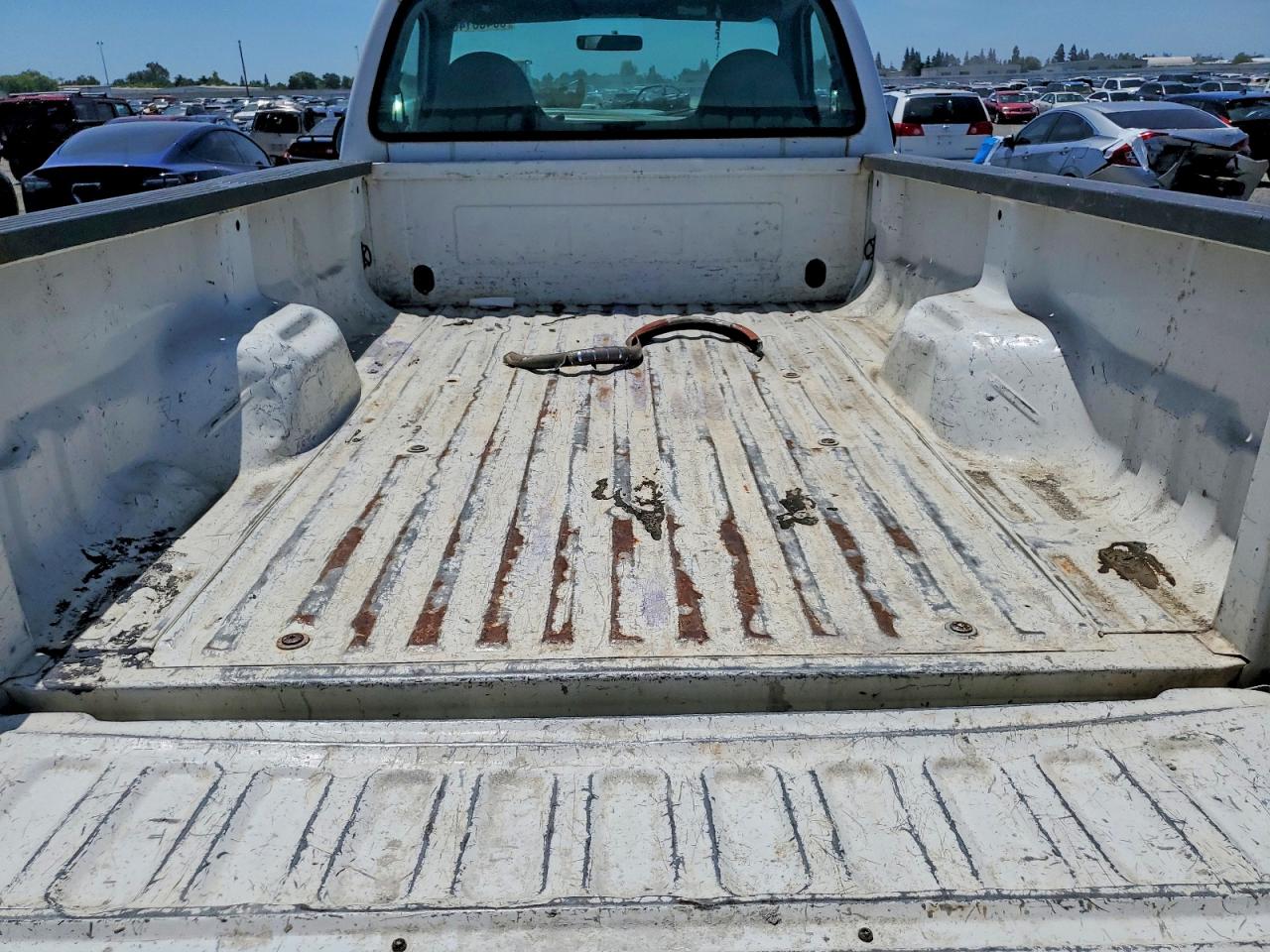 2000 Ford F250 Super Duty White vin: 1FTNF20L6YEA26871