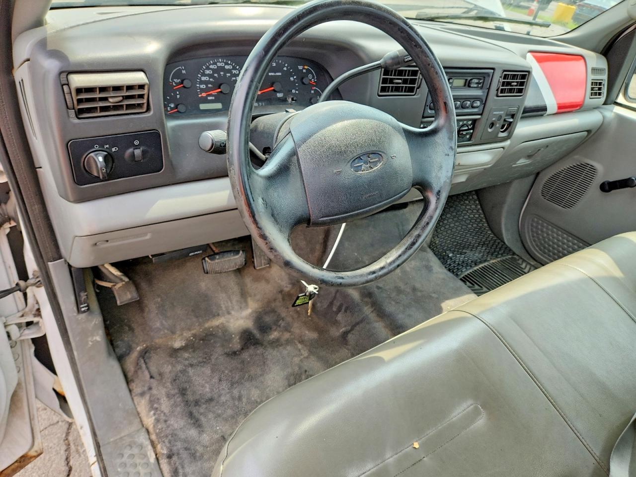 2003 Ford F250 Super Duty White vin: 1FTNF20L73EA88188