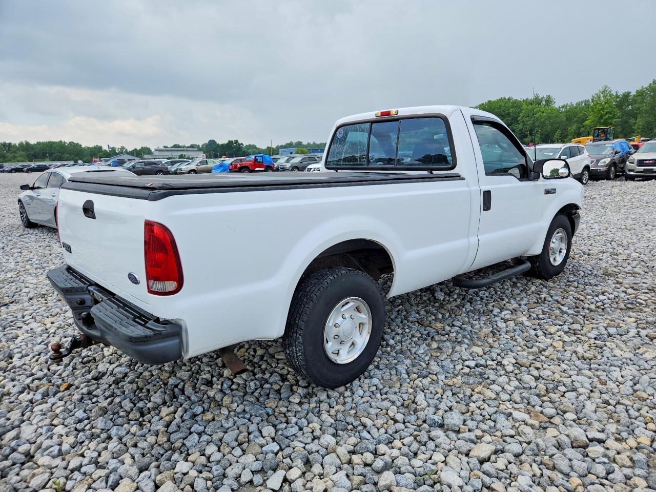 2003 Ford F250 Super Duty White vin: 1FTNF20L73ED67012