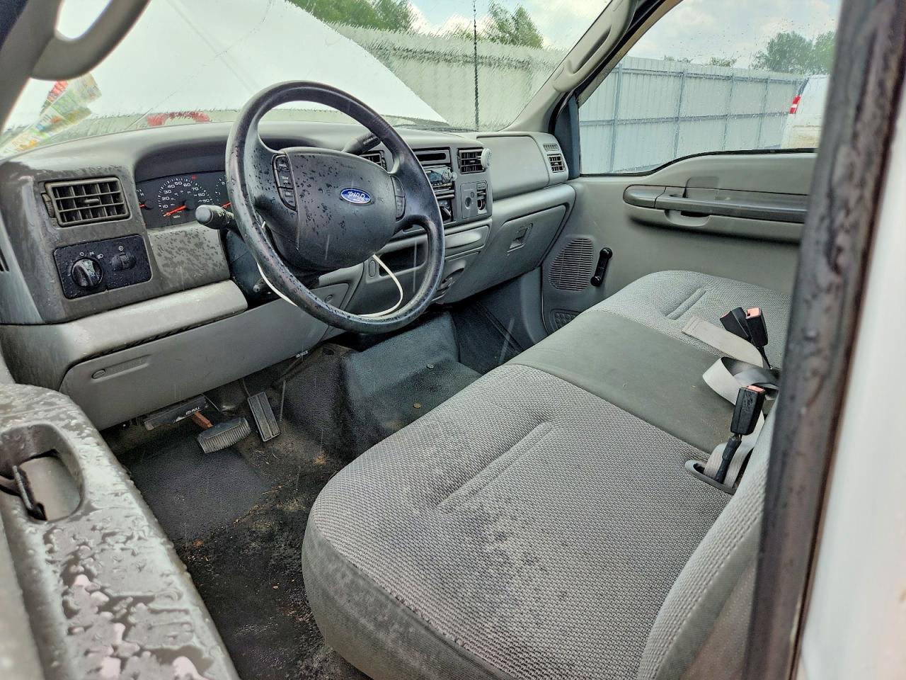 2003 Ford F250 Super Duty White vin: 1FTNF20L73ED67012