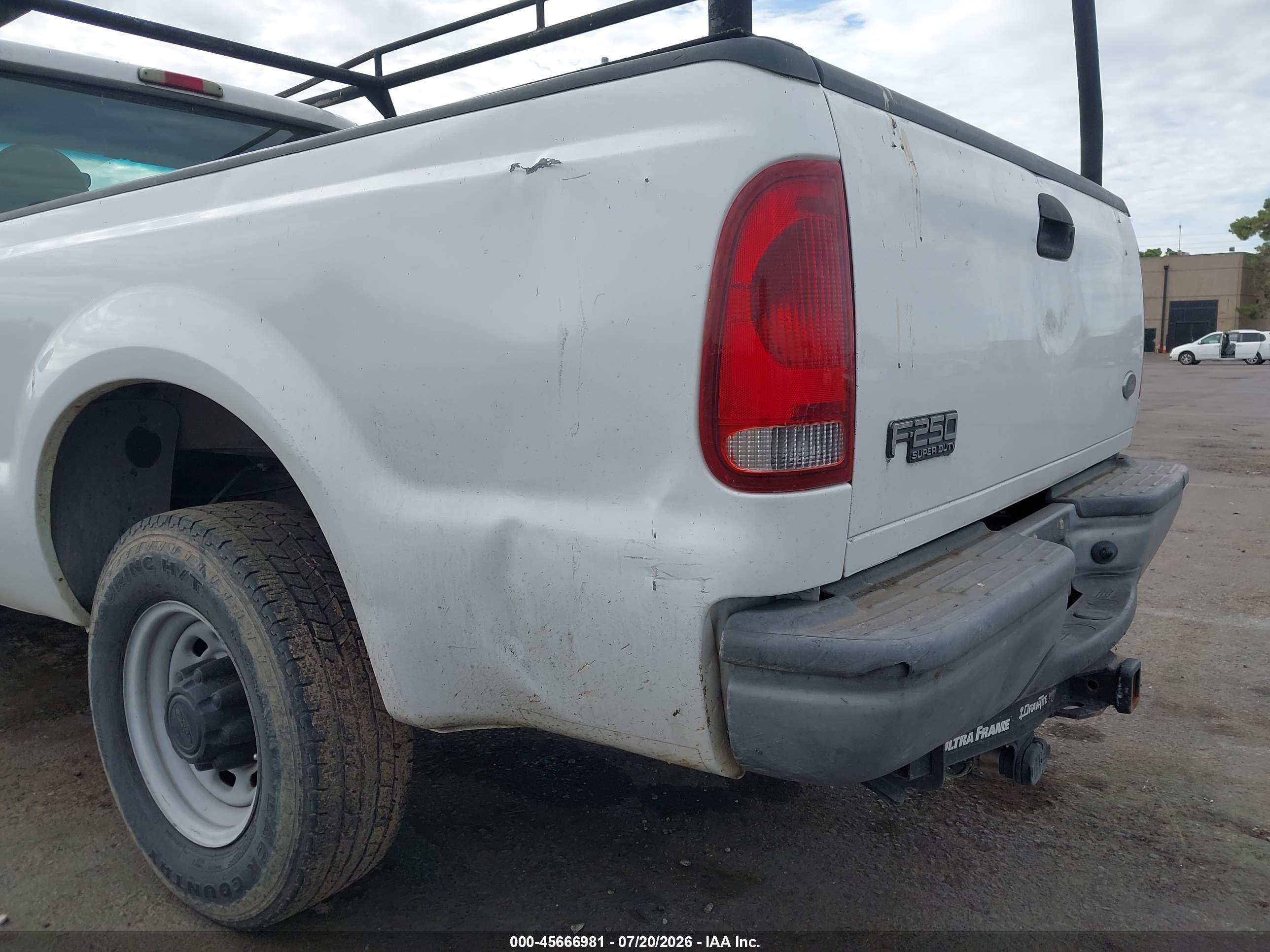 2004 Ford F-250 Xl/xlt White vin: 1FTNF20L84EC26354