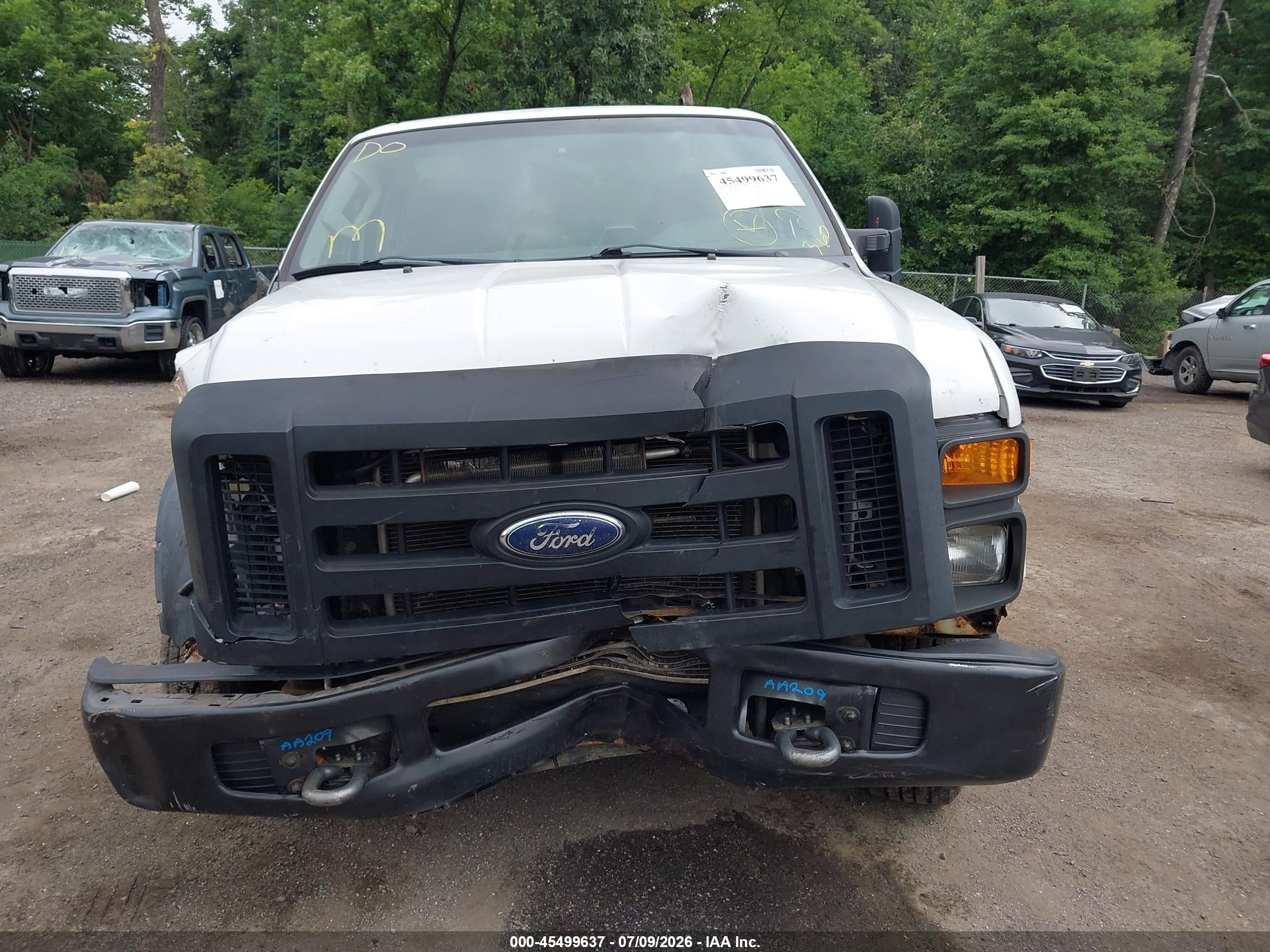 2009 Ford Super Duty F-250 Srw Xl/xlt White vin: 1FTNF21509EB24599