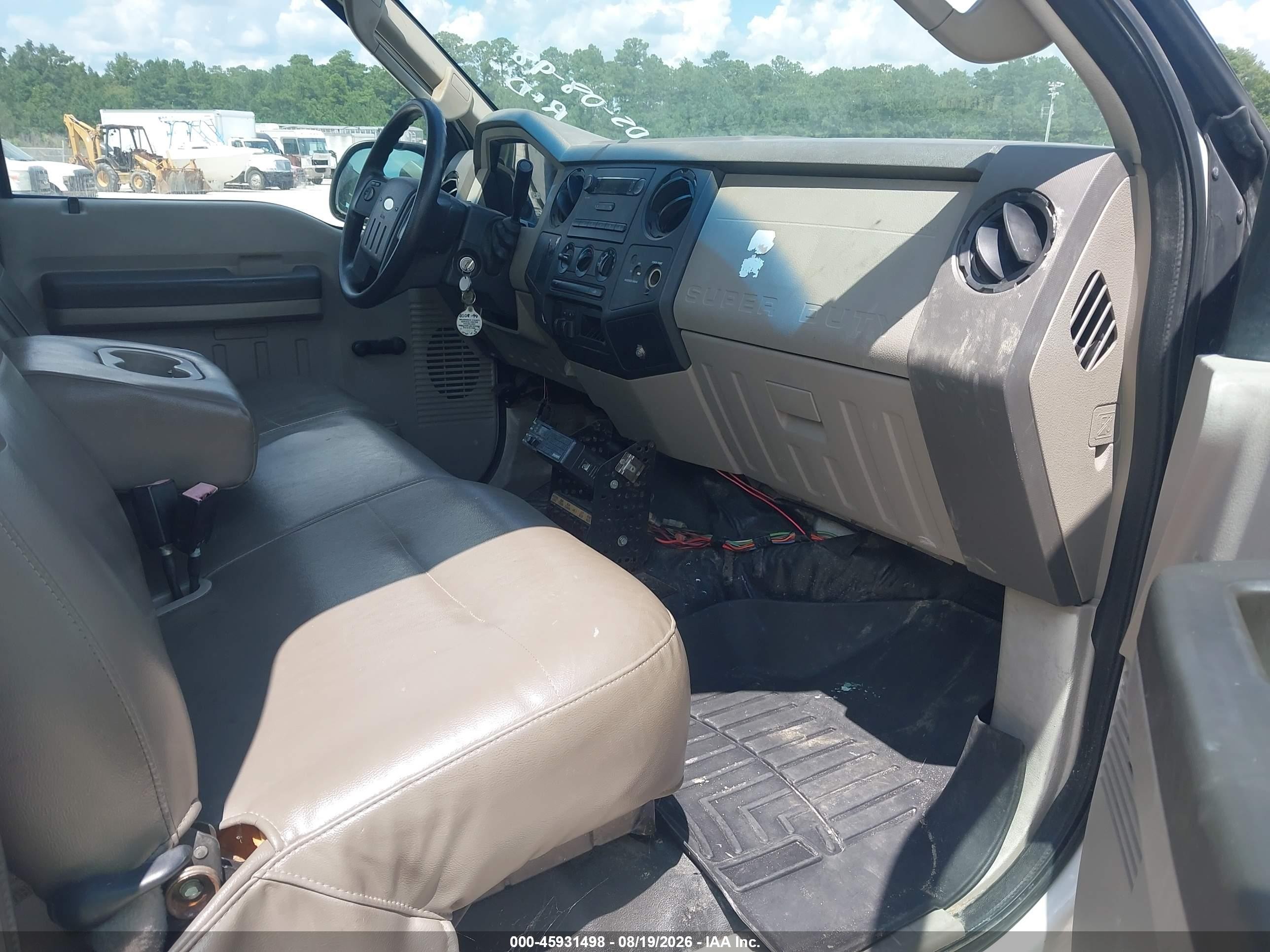 2008 Ford Super Duty F-250 Srw Xl/xlt White vin: 1FTNF21518EB66567