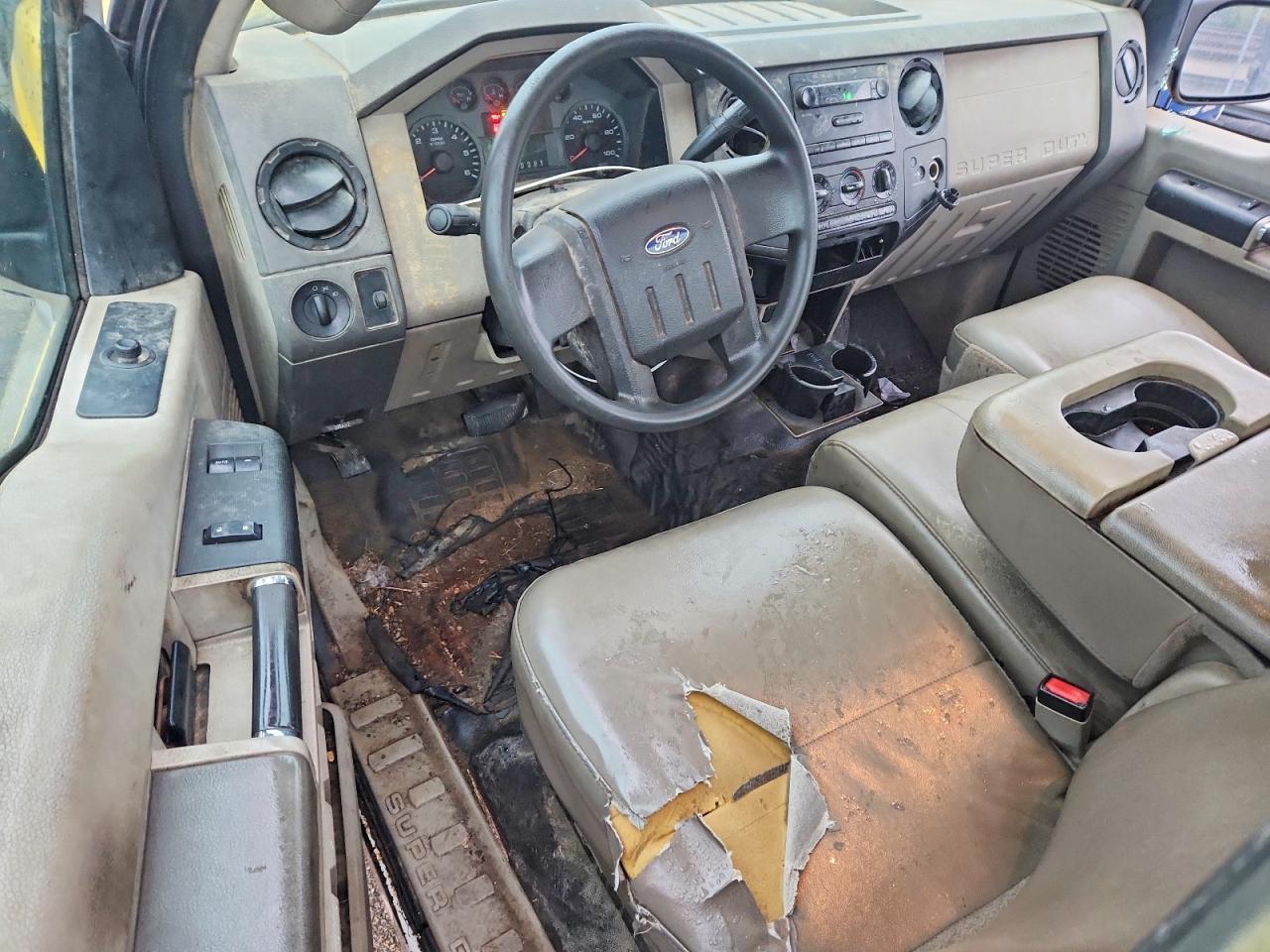 2008 Ford F250 Super Duty Желтый vin: 1FTNF21518EB67265