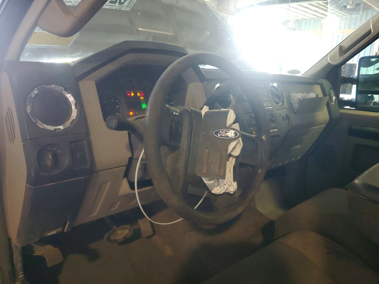 2009 Ford F250 Super Duty Серый vin: 1FTNF21519EB24322