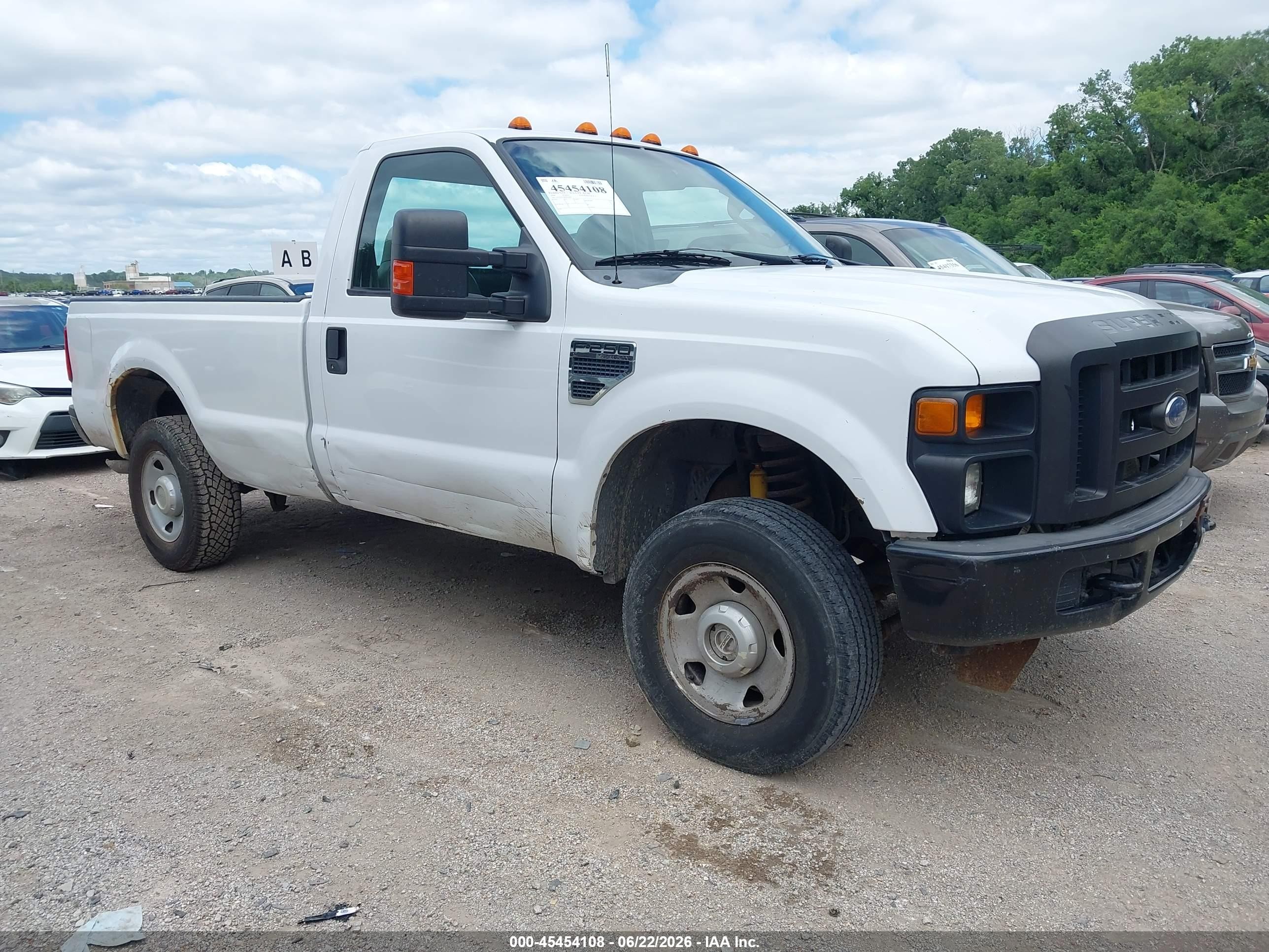 2008 Ford Super Duty F-250 Srw Xl/xlt White vin: 1FTNF21548EB24829