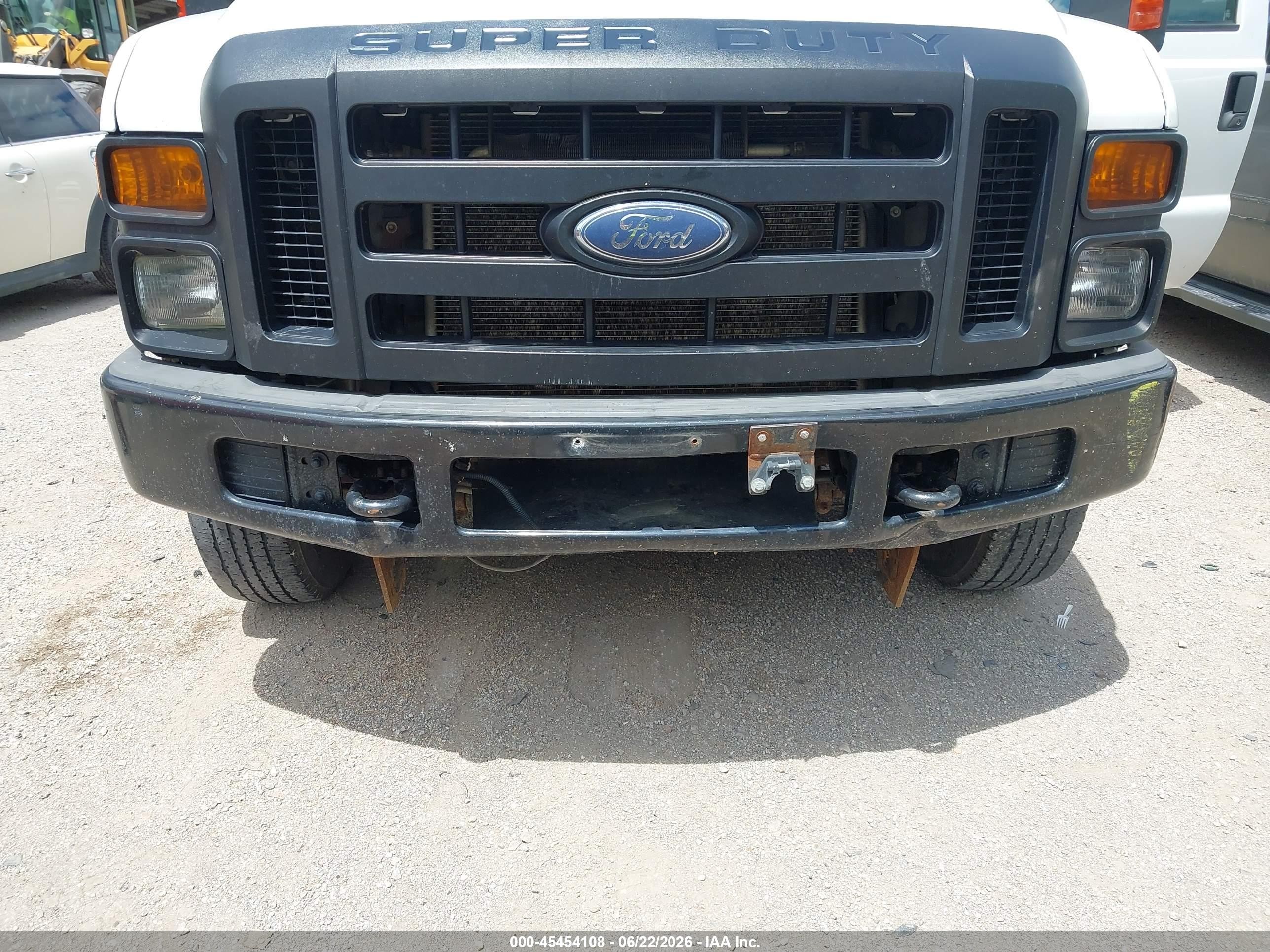 2008 Ford Super Duty F-250 Srw Xl/xlt White vin: 1FTNF21548EB24829