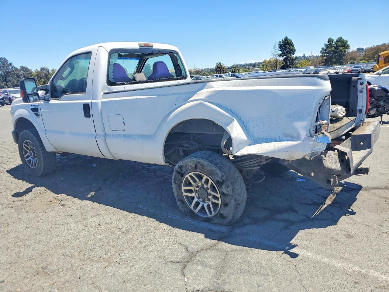 2008 Ford F250 Super Duty White vin: 1FTNF21568EE01741