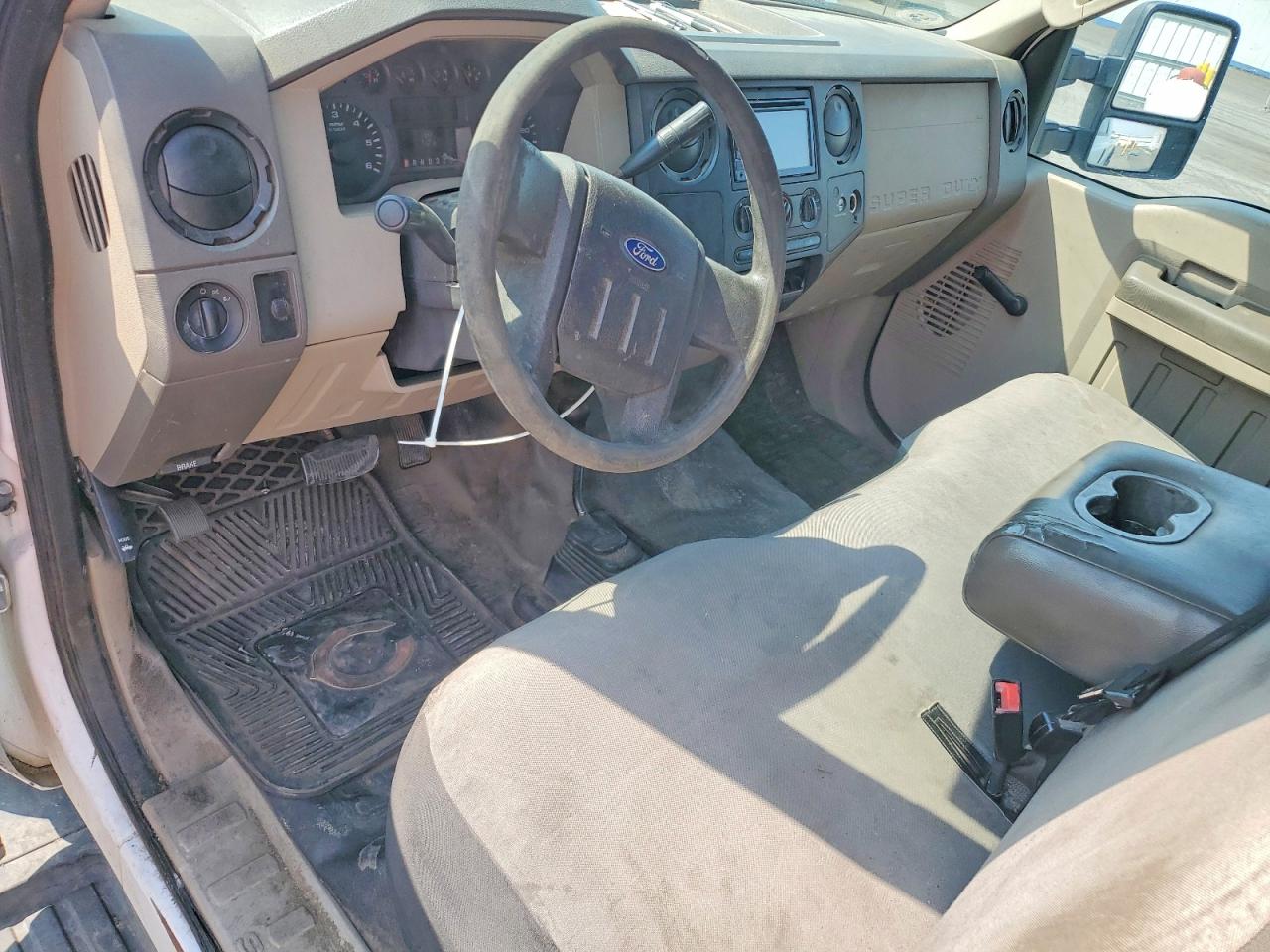 2009 Ford F250 Super Duty White vin: 1FTNF21569EB12988