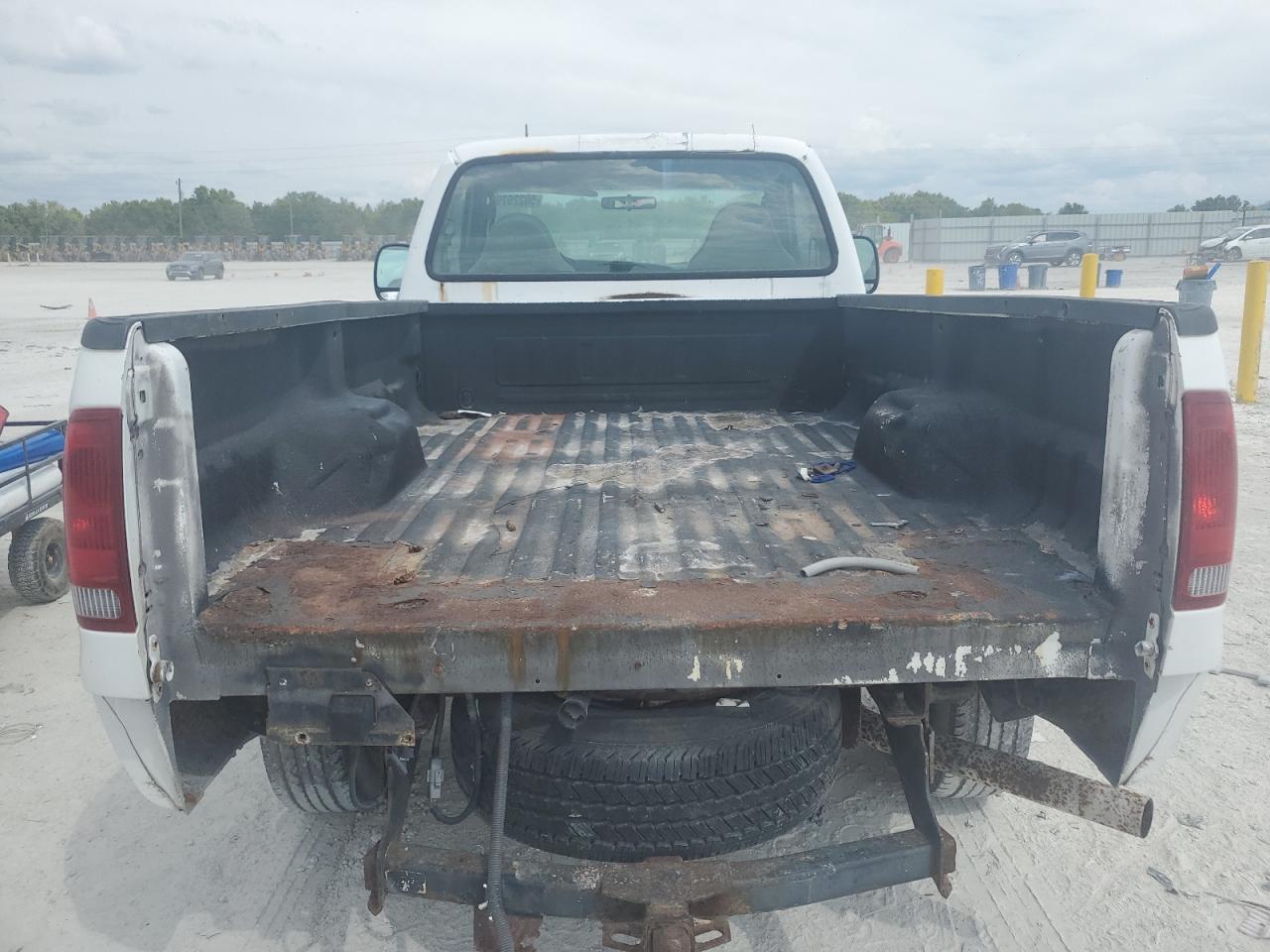 2006 Ford F250 Super Duty White vin: 1FTNF21586EB86943