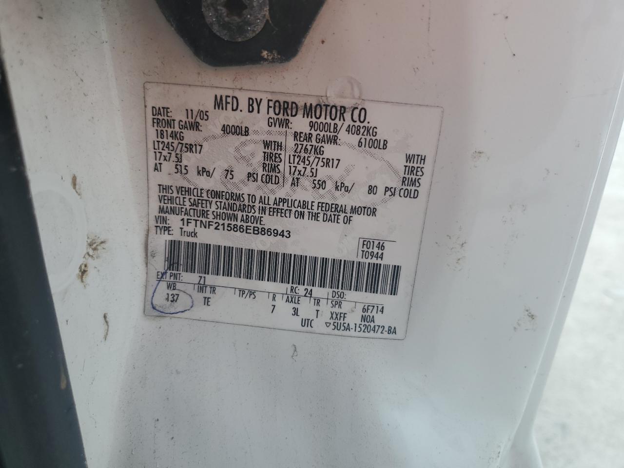 2006 Ford F250 Super Duty White vin: 1FTNF21586EB86943