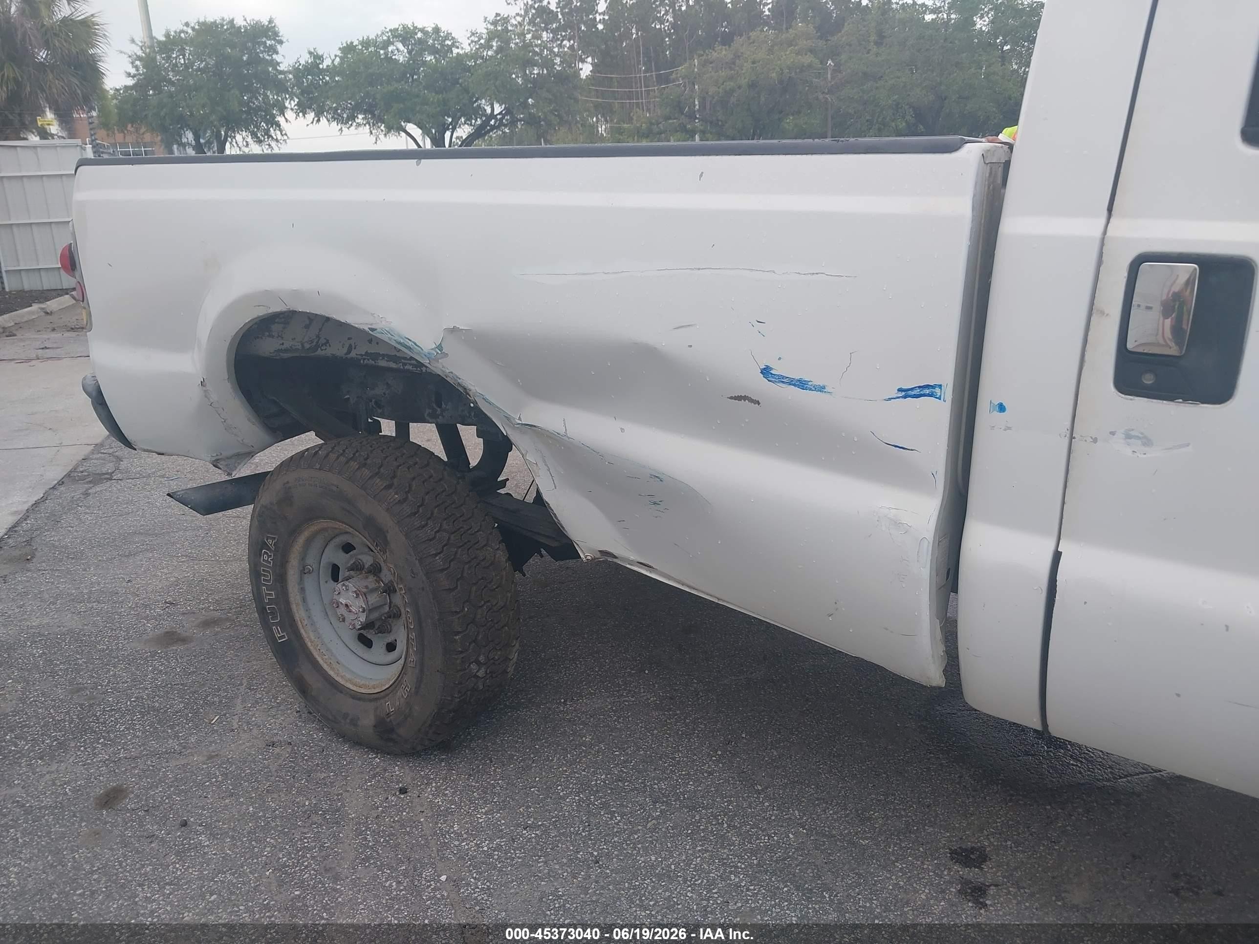 1999 Ford F-250 Lariat/xl/xlt White vin: 1FTNF21F2XEC26363