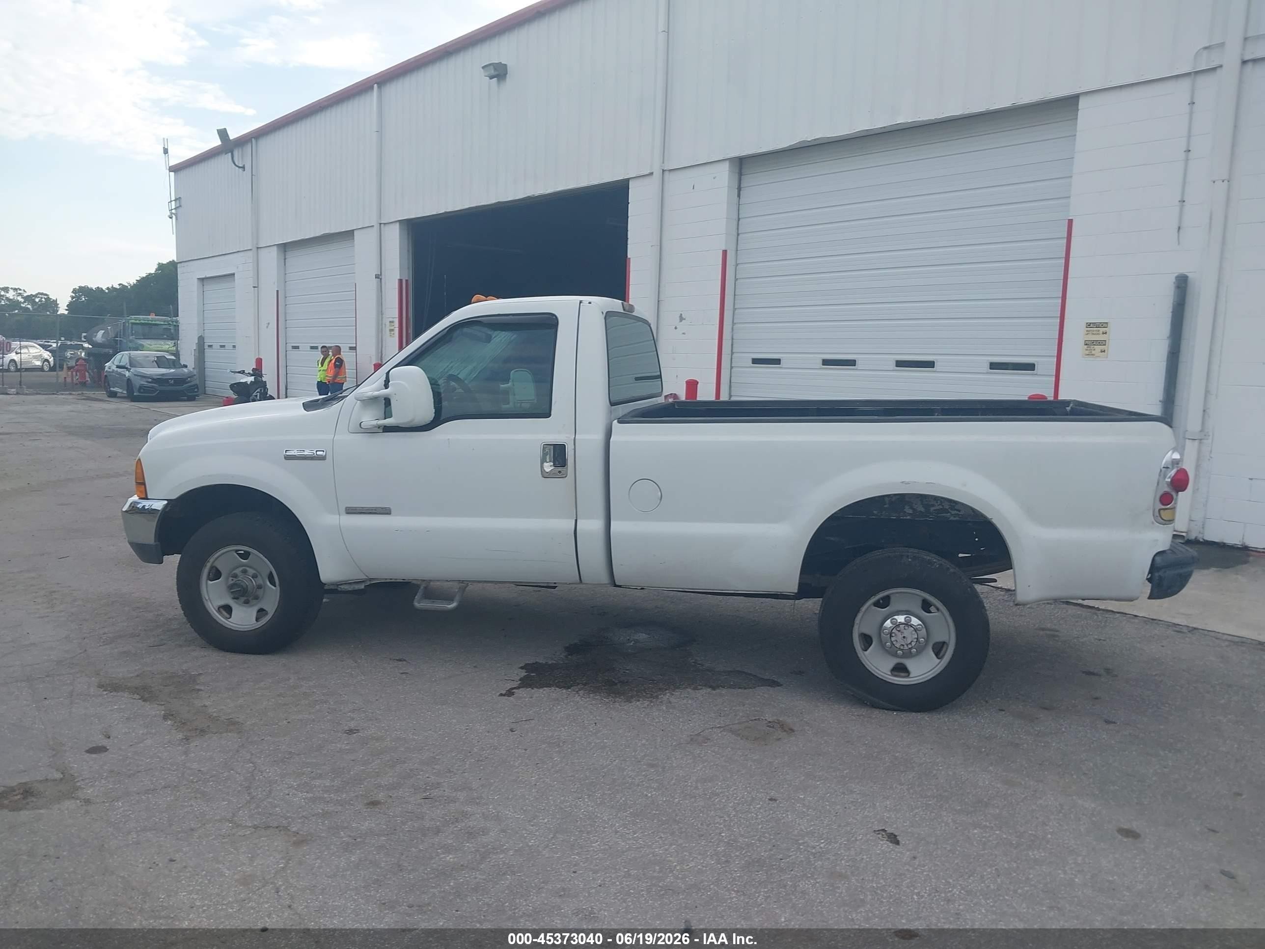 1999 Ford F-250 Lariat/xl/xlt White vin: 1FTNF21F2XEC26363