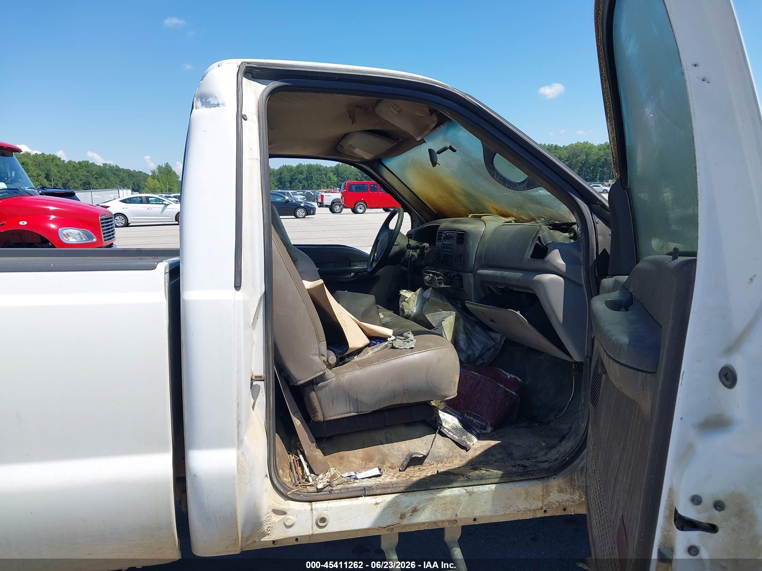 1999 Ford F-250 Lariat/xl/xlt White vin: 1FTNF21F2XEC88832