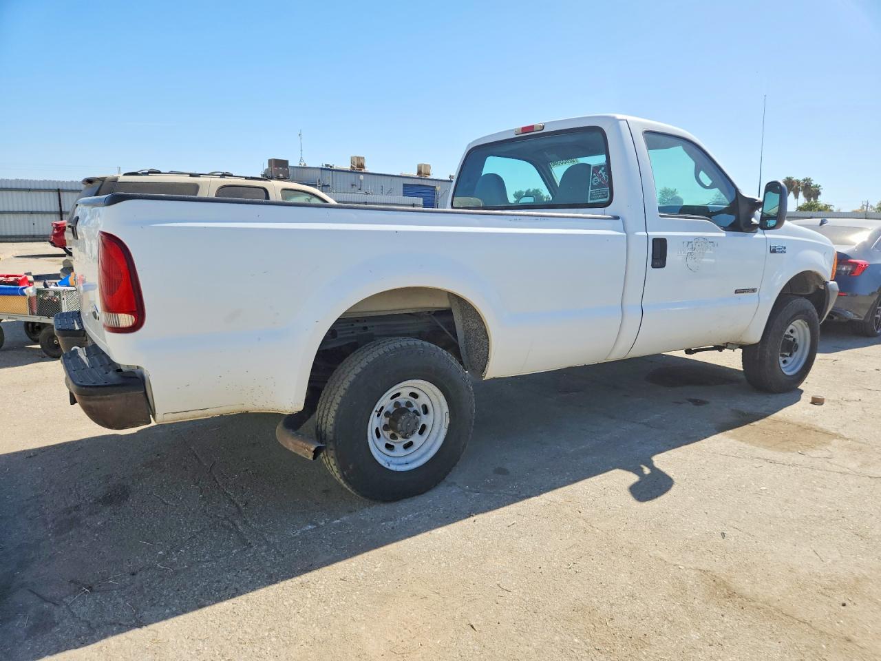 2000 Ford F250 Super Duty White vin: 1FTNF21F2YEA88972