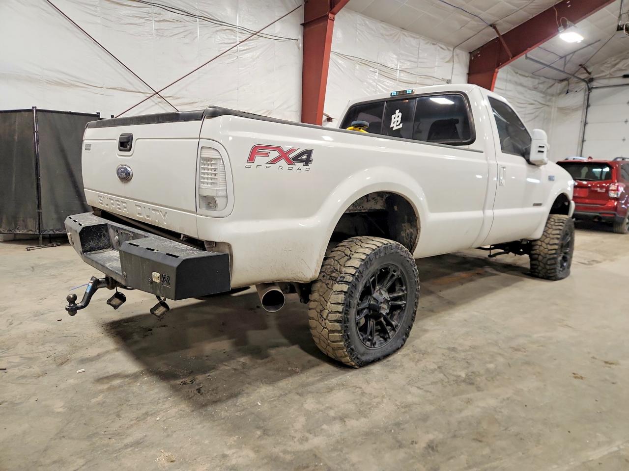 2000 Ford F250 Super Duty White vin: 1FTNF21F7YEA26872