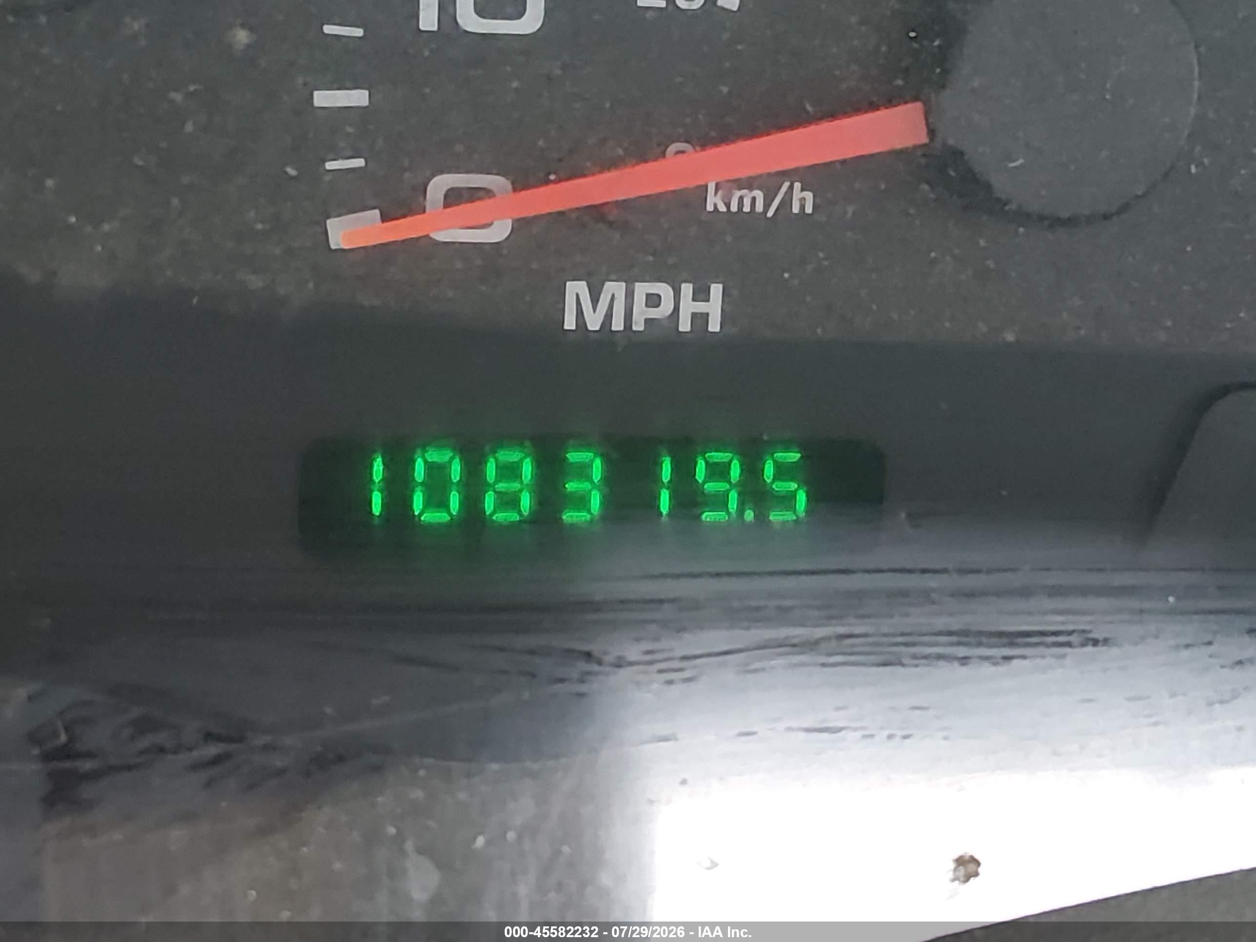 2004 Ford F-250 Xl/xlt Белый vin: 1FTNF21L44EC53047