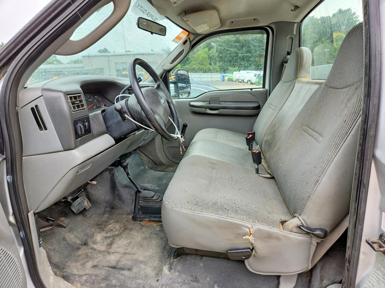 2004 Ford F250 Super Duty White vin: 1FTNF21L74ED93643