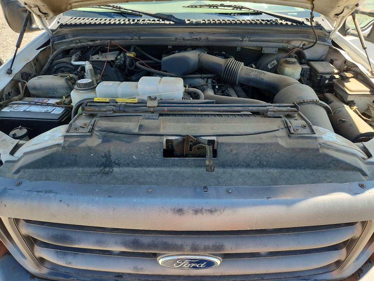1999 Ford F250 Super Duty White vin: 1FTNF21L8XEE31112