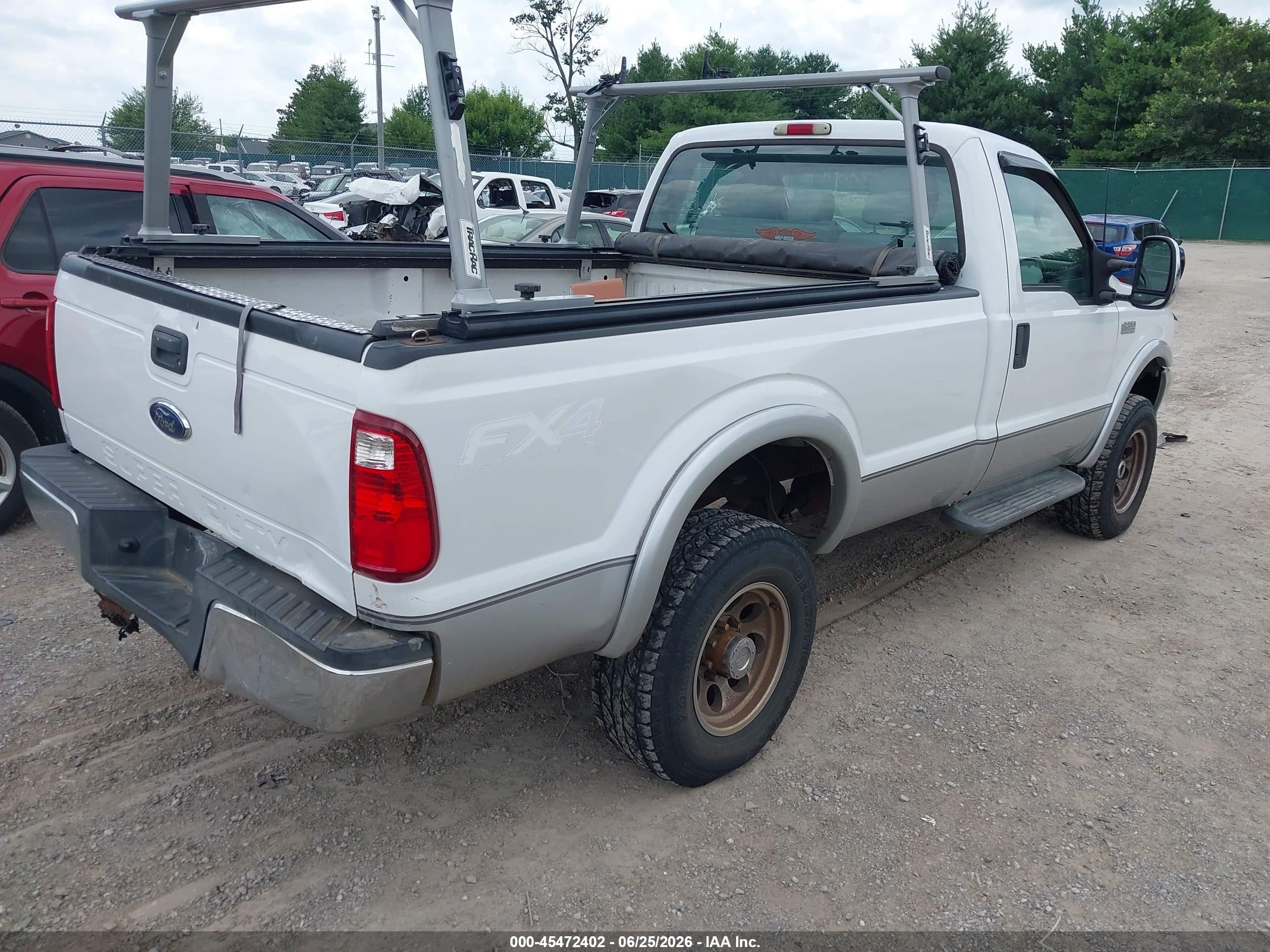2001 Ford F-250   White vin: 1FTNF21L91EC06415