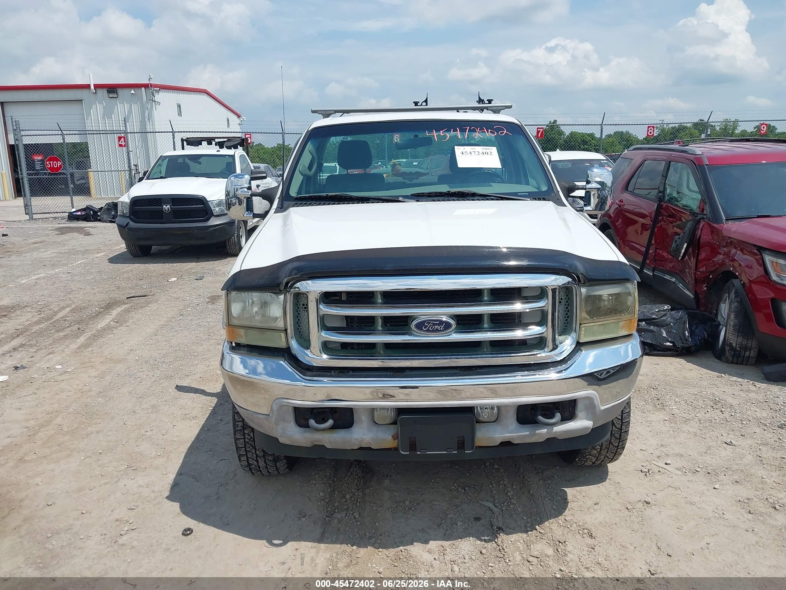 2001 Ford F-250   White vin: 1FTNF21L91EC06415