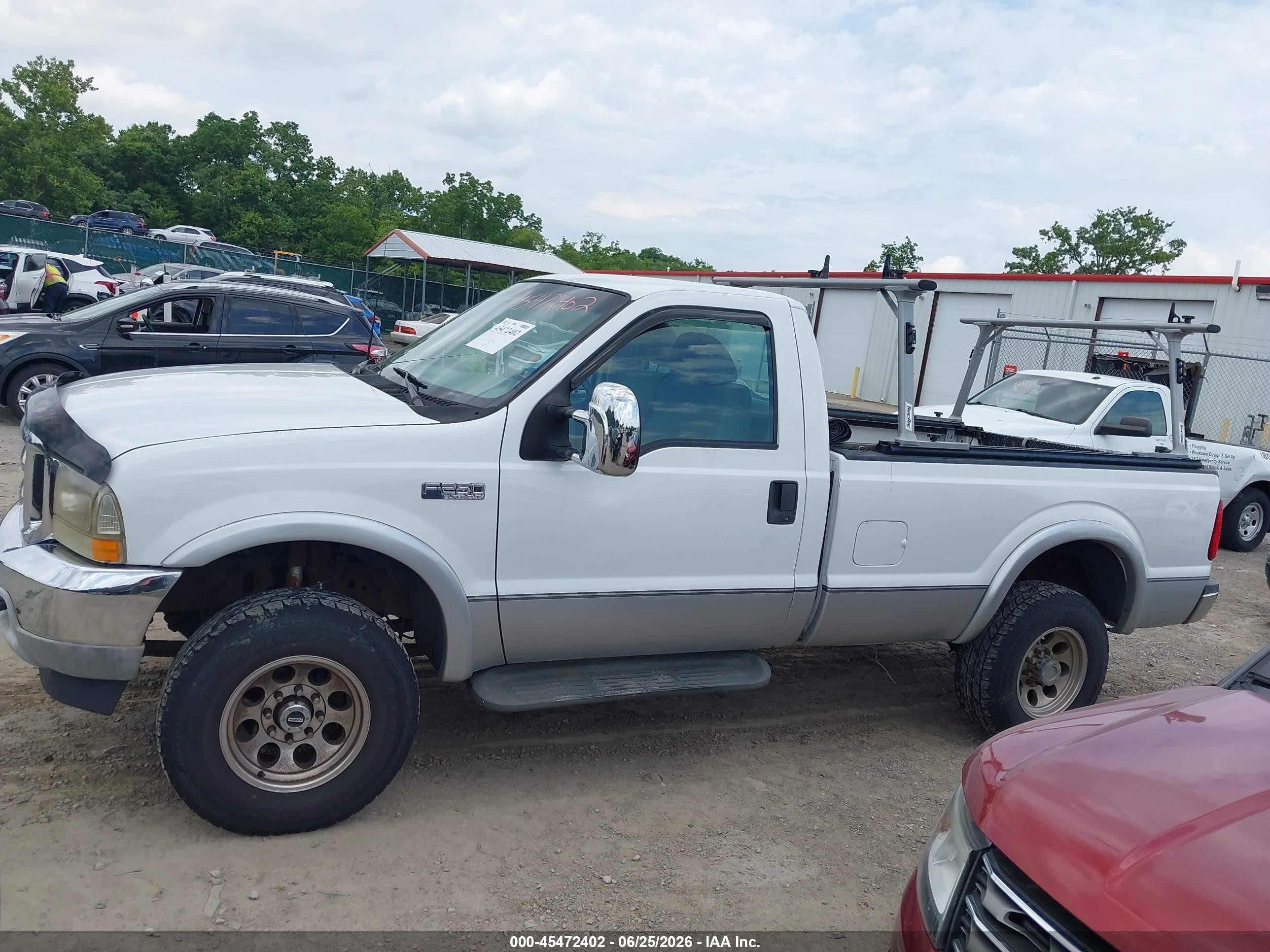 2001 Ford F-250   White vin: 1FTNF21L91EC06415