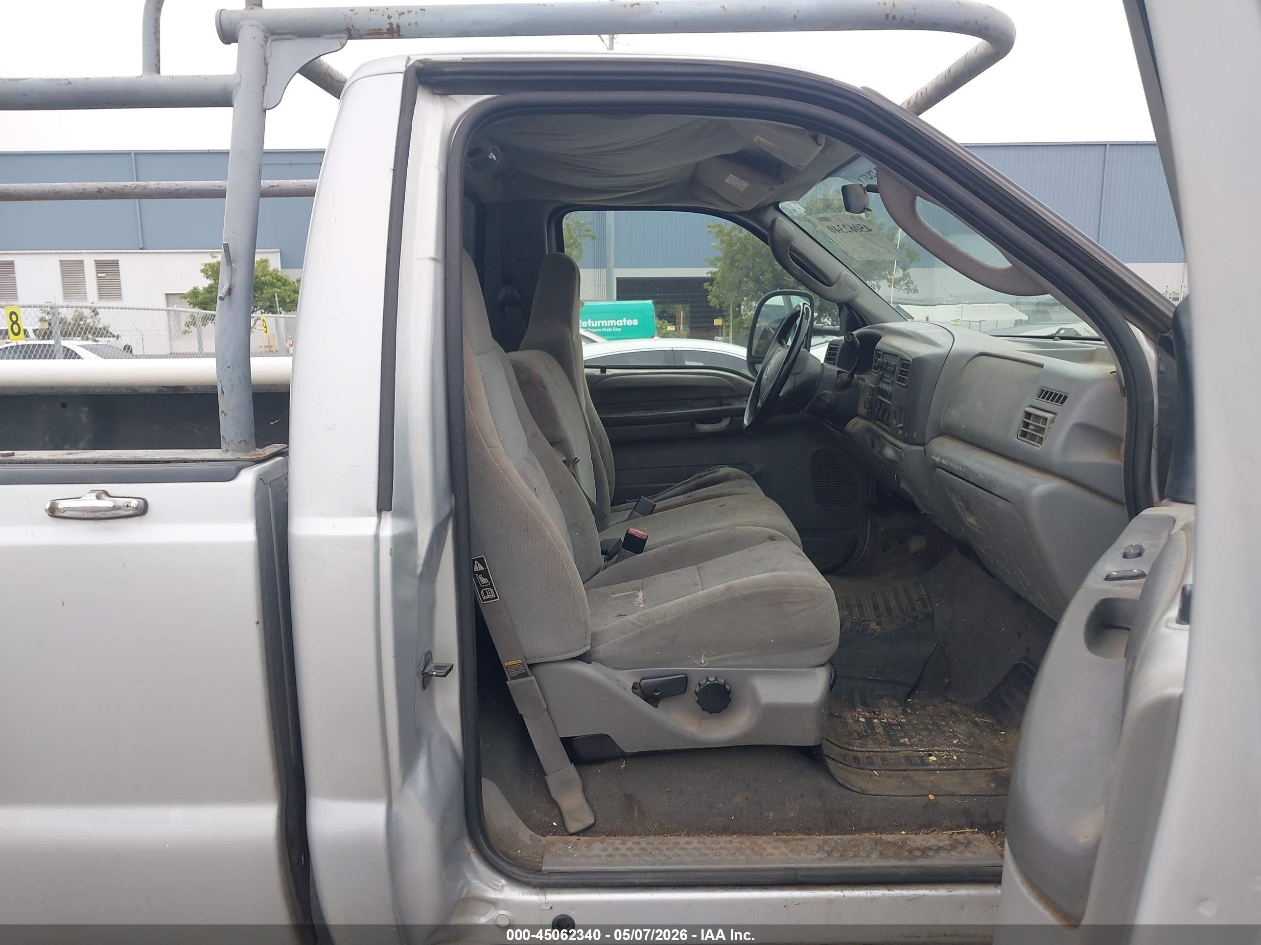 2004 Ford F-250 Gray vin: 1FTNF21L94EB05198